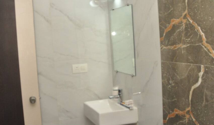Hotel Shree Plaza, Bharuch 4